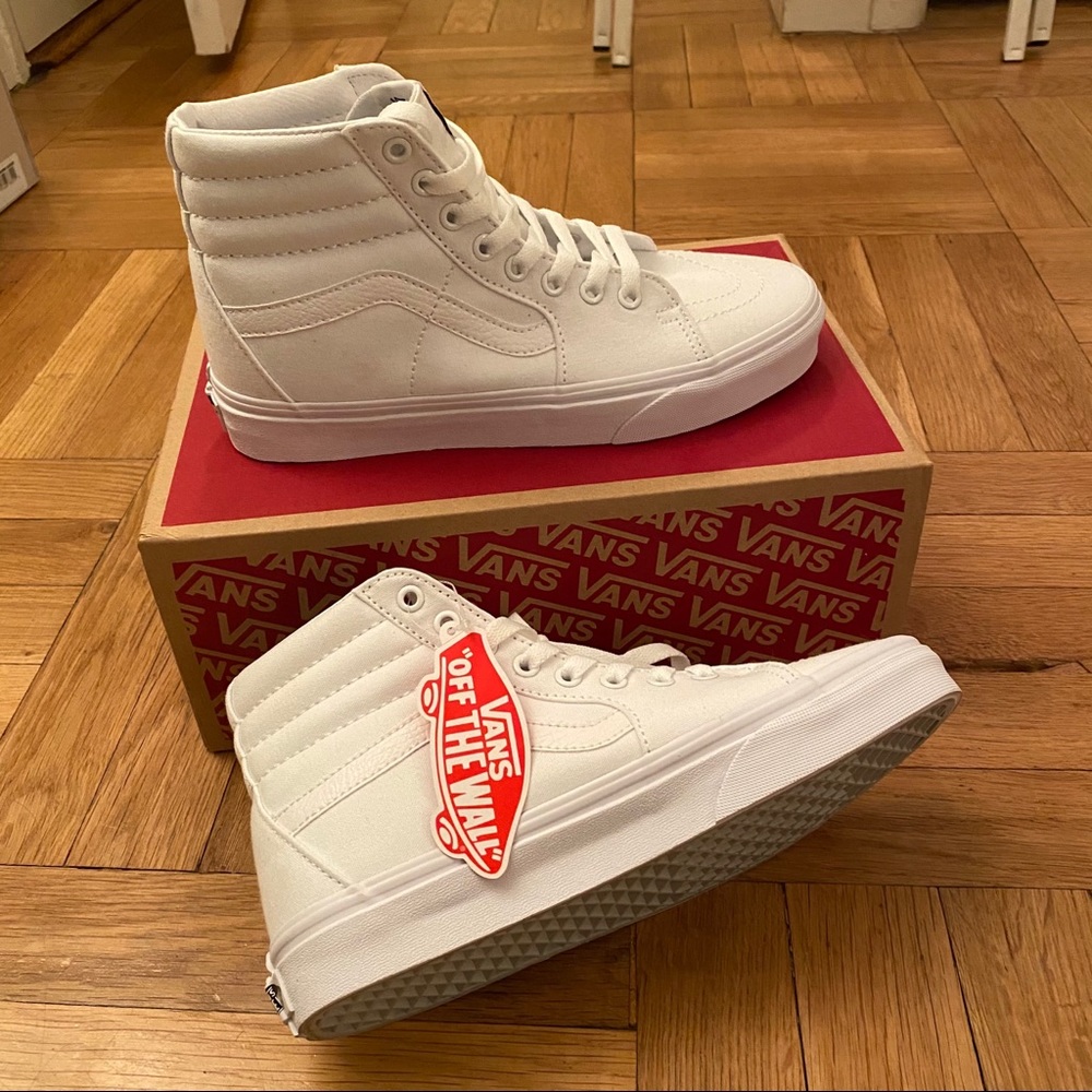 ✨NEVER WORN✨ Vans Canvas Sk8-Hi Sneakers